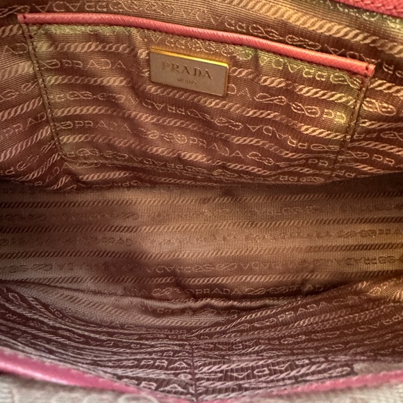 Prada Galleria Saffiano Tote, Peonia - Picture 5 of 17